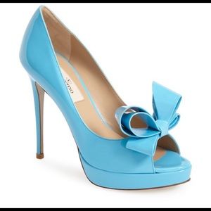 Valentino patent leather peep toe bow pumps